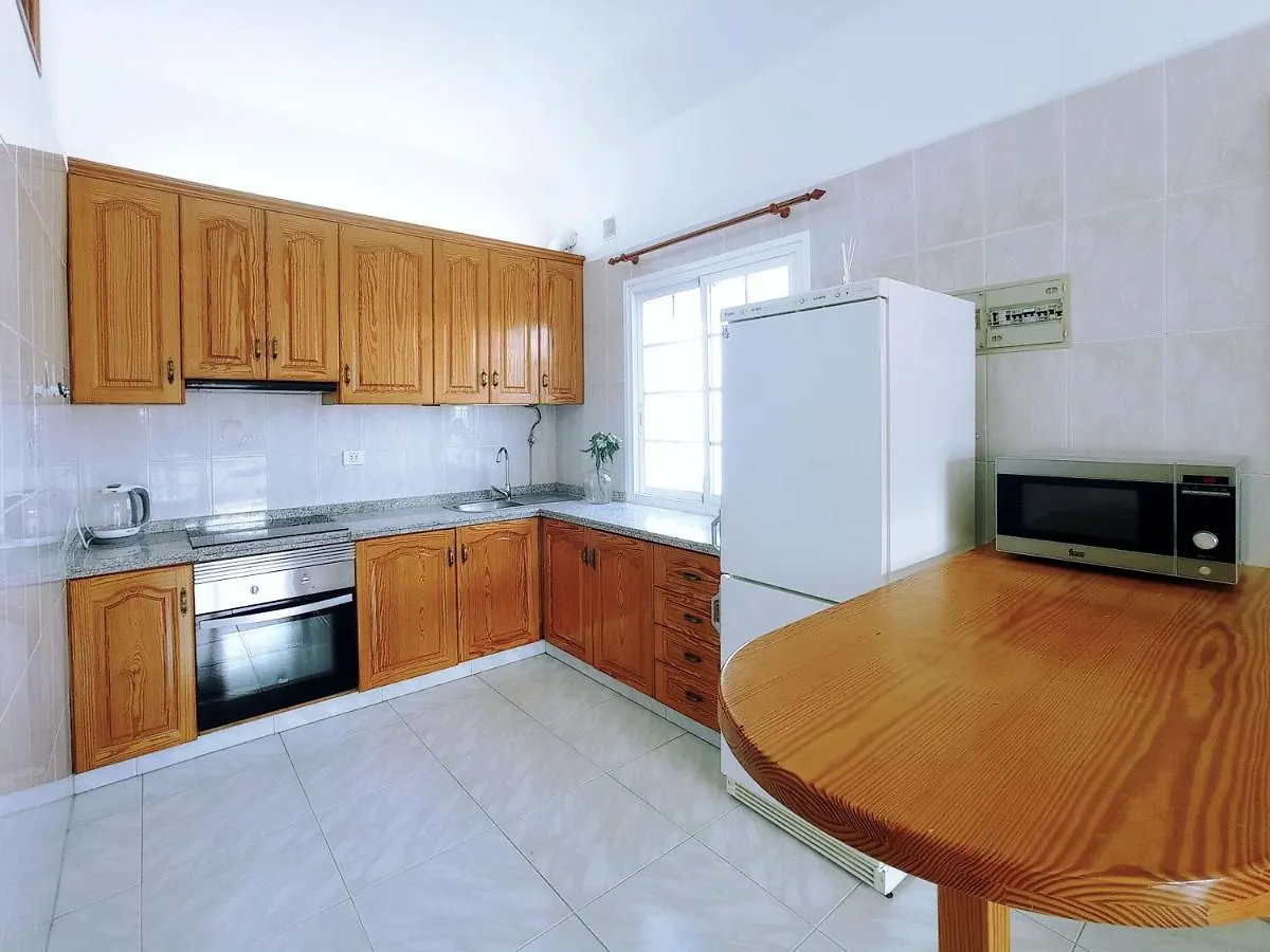 Live Abades Playa Chica & Terrace Apartment